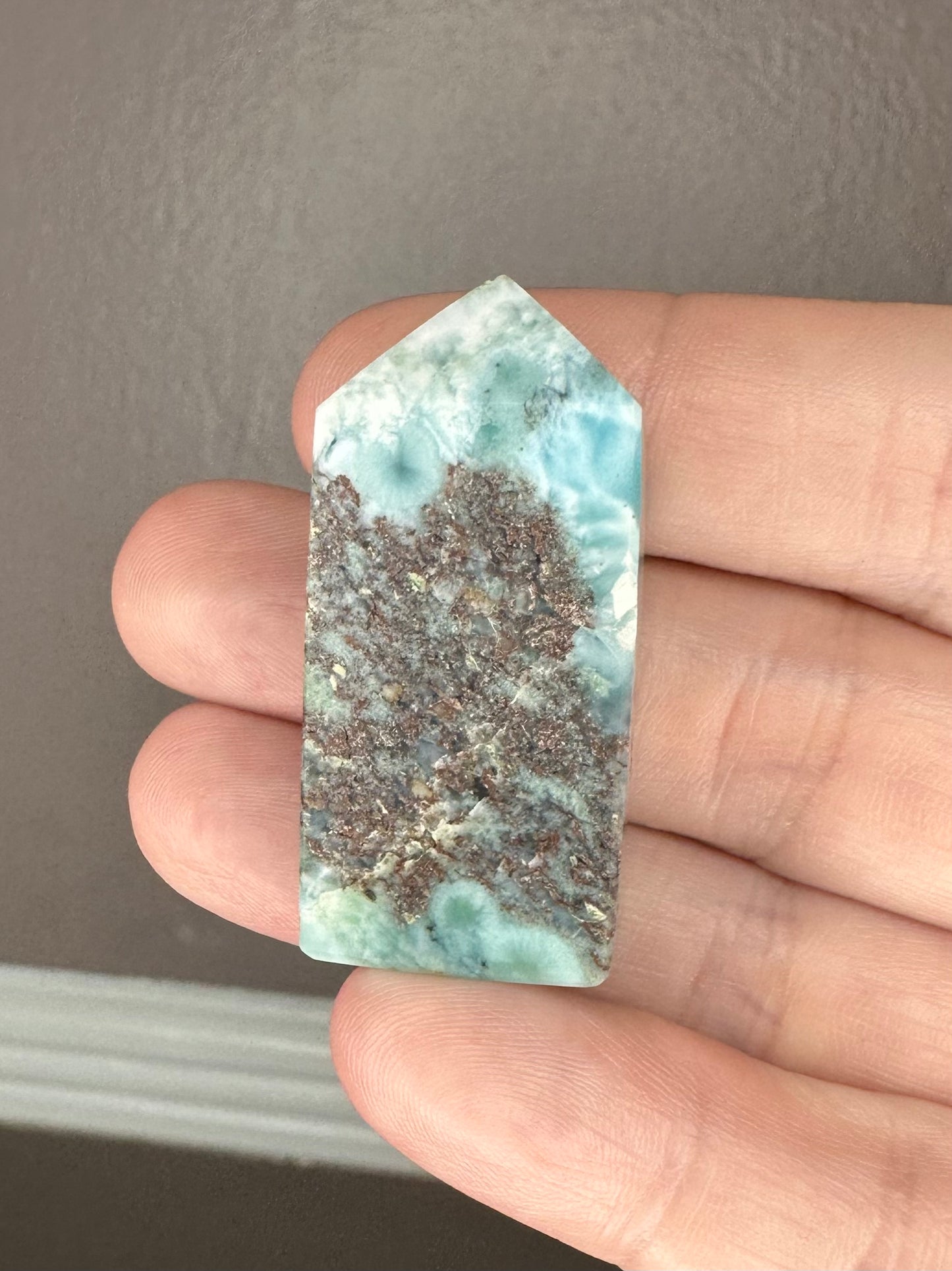 Larimar Tower ( M-25 )