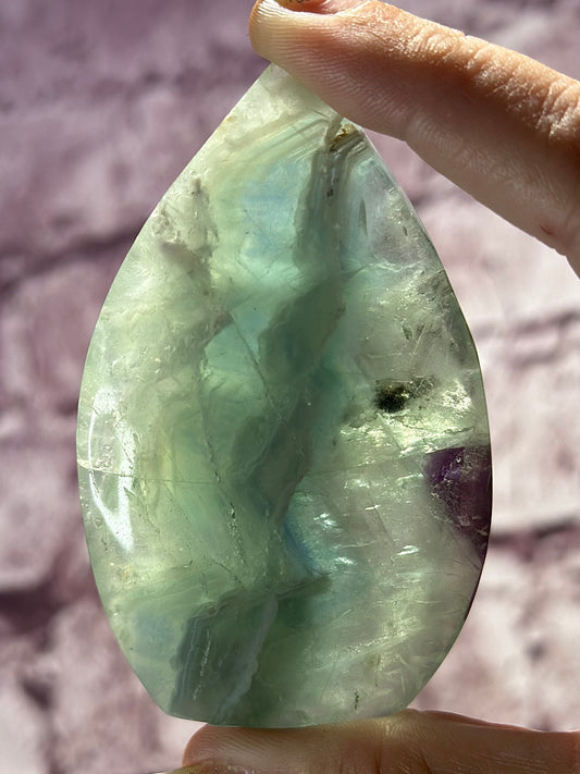 Fluorite Tear FreeForm ( dendritic inclusions ) 25