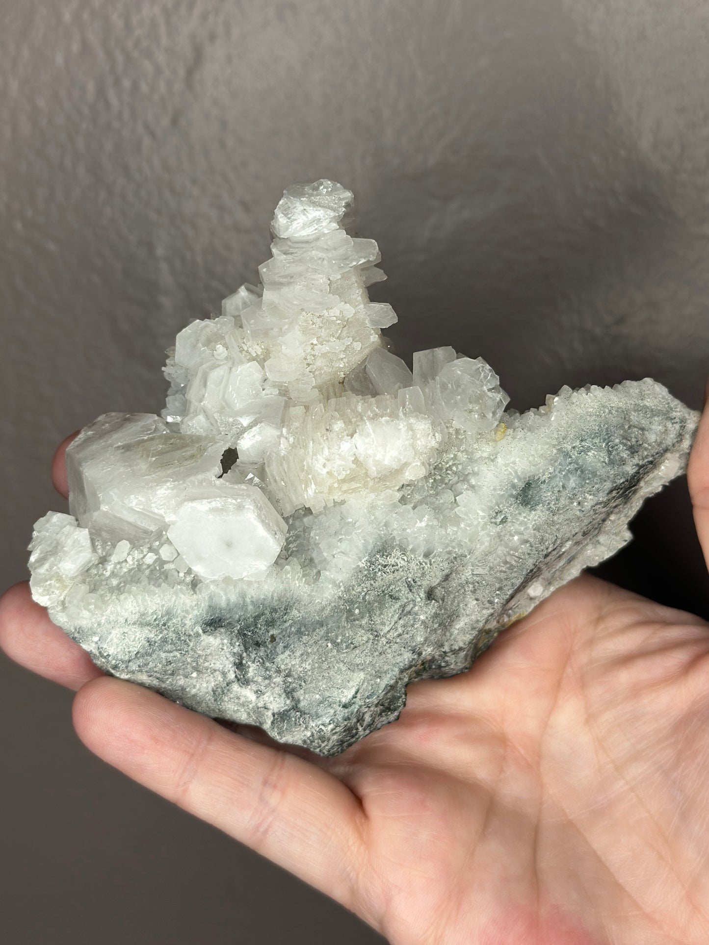Hexagonal Sandwich Calcite on Quartz Pink Uv Reactive Crystal